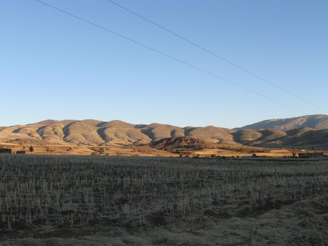 Sunrise in Maragua crater