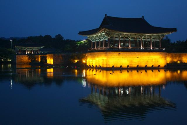 Anapji Pond in the evening