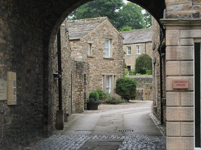 Archway in Askrigg