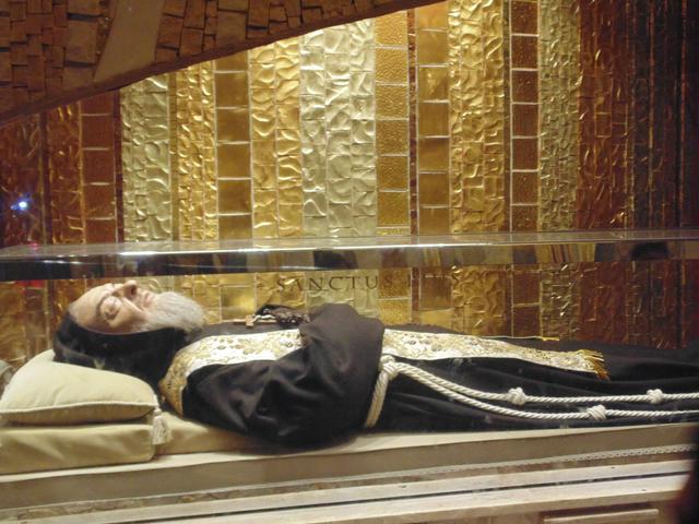 Tomb with the incorrupt body of Saint Padre Pio of Pietrelcina