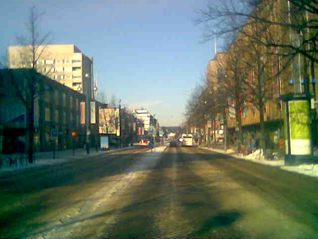 Aleksanterinkatu, the main street