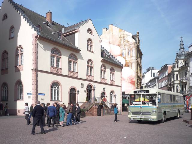 Old city hall of 1610, city bus from 1961