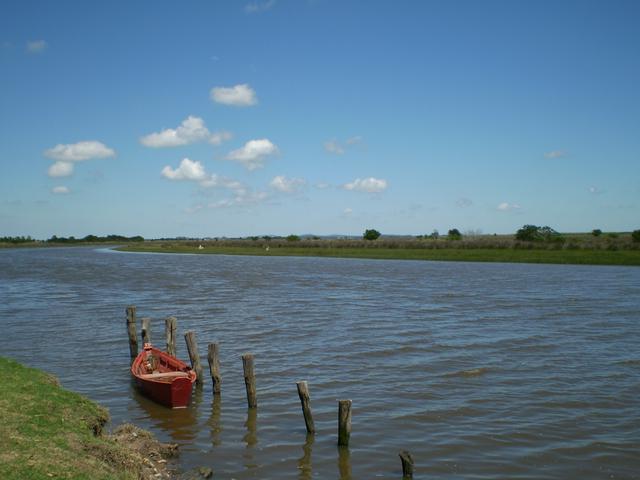 Chuy river, the border between Uruguay and Brazil