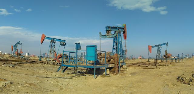 Baku Oil Pumps