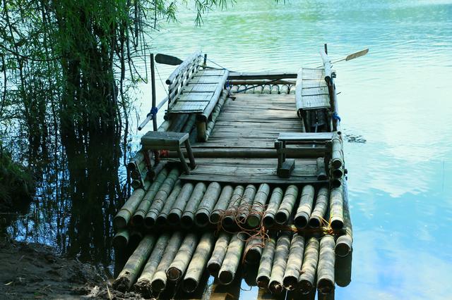 Bamboo Rafting at Parambikulam Tiger Reserve