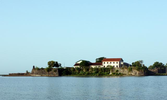 Batticaloa Fort seen from Northeast.