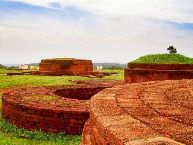 Bavikonda Stupas, Visakhapatnam