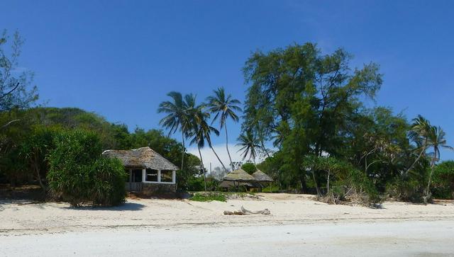 alt=Beach near Monsoon Restaurant, Mtwapa.jpg