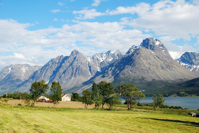 Bensnes in Lyngen municipality