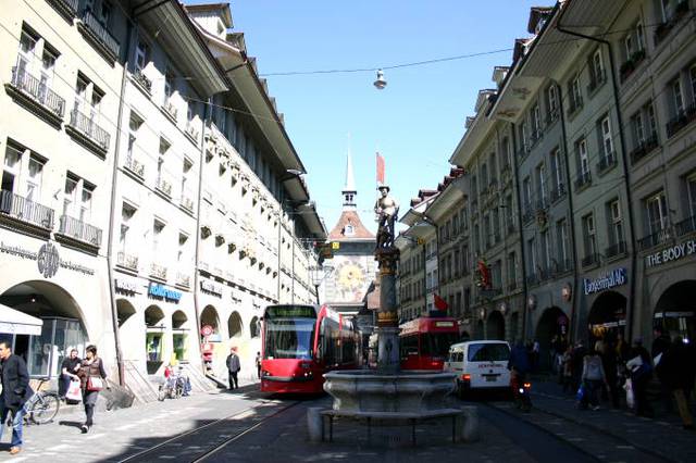 Marktgasse lies right in the centre of the 6km long shopping arcades