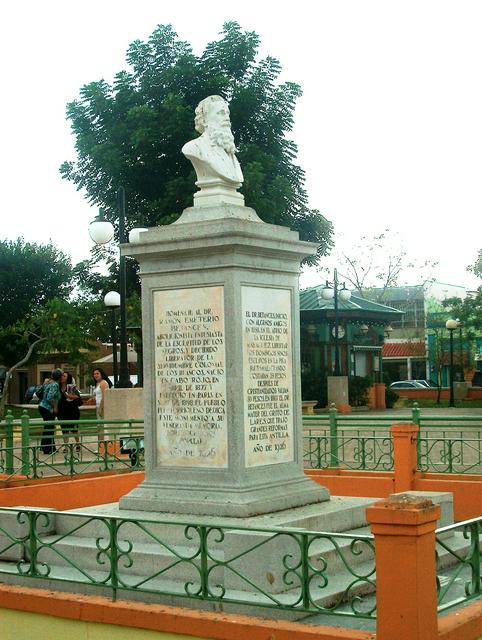 Monument to Ramon Emeterio Betances, 2007. The monument includes inscriptions honoring him on behalf of the Dominican Republic and Cuba. His remains, returned from France in the 1920s, are buried underneath the monument.