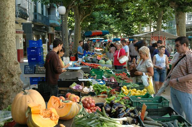 Les Pageses Fruits and vegetables market