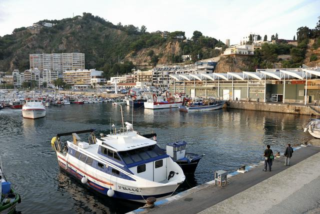 The Port with L'Hibernacle in the background