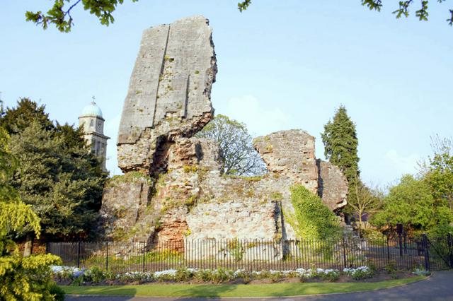 Bridgnorth Castle ruins