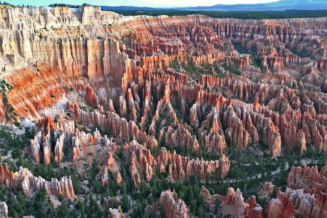 Bryce Canyon from the canyon rim