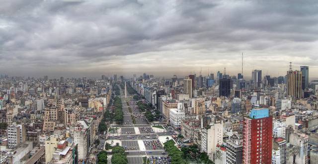 Avenida 9 de Julio with the obelisco