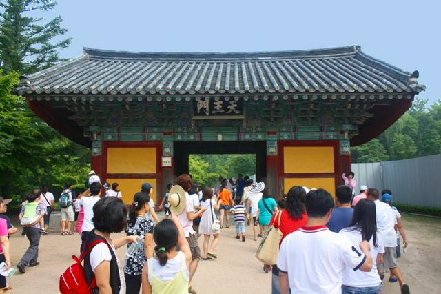 Main entrance to Bulguksa Temple