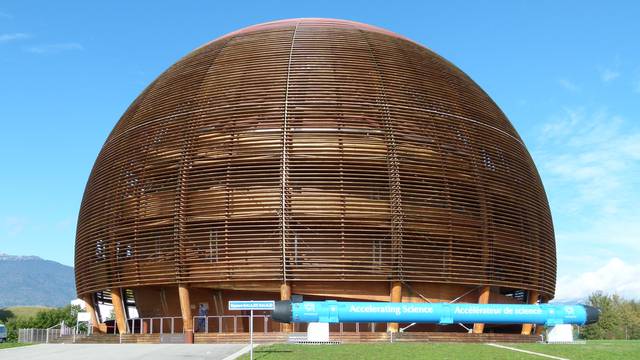 The Globe of Science and Innovation at CERN