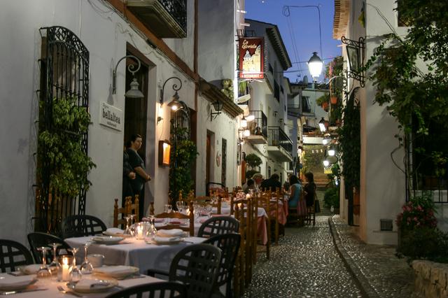 Al fresco dining in the Casco Antiguo