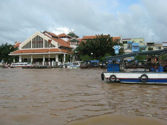 Ninh Kieu Tourist Market, seen from the river