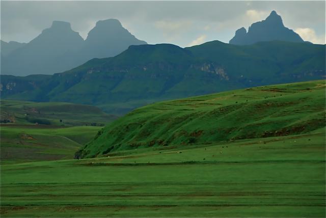 Ukhahlamba Drakensberg Park, known for extraordinary beauty as well as rock paintings of the San people