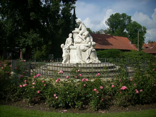 The Caroline Matilda Memorial in the French Garden