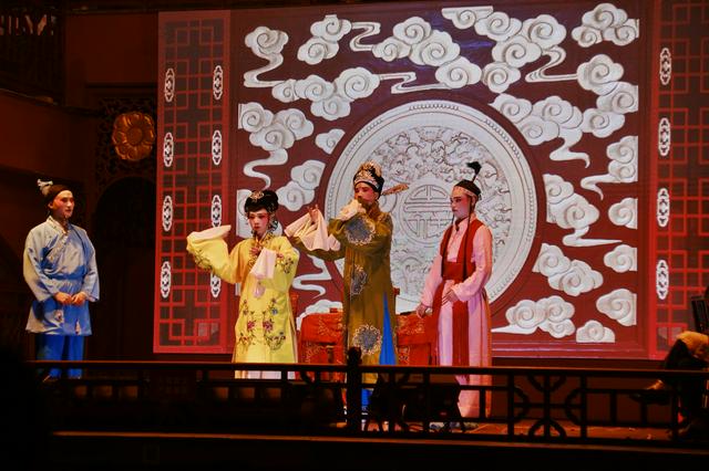 Public opera performance Huogongdian