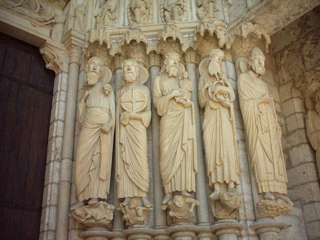 Statuary on the south portal of Notre Dame de Chartres