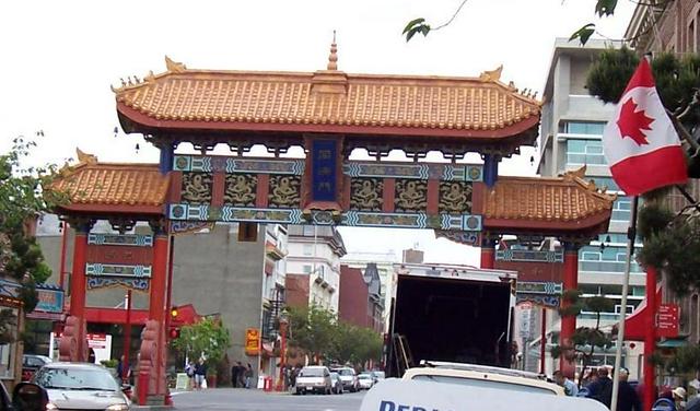 The entrance to the Chinatown in Victoria, BC