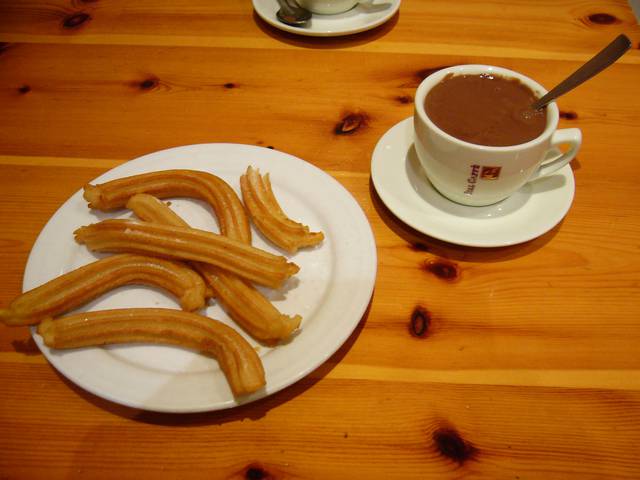 "Chocolate con churros"