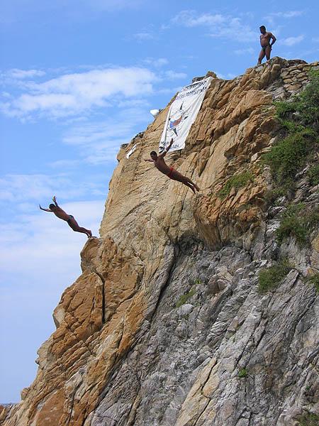 The cliff divers at La Quebrada