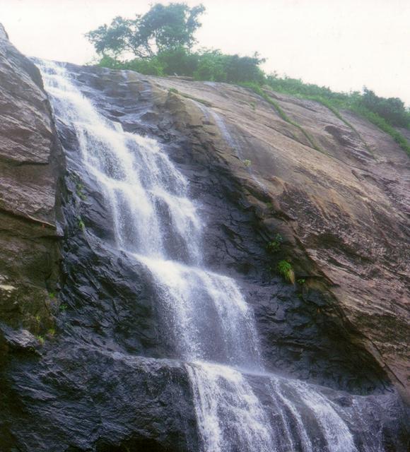 Upper portion of Old Falls