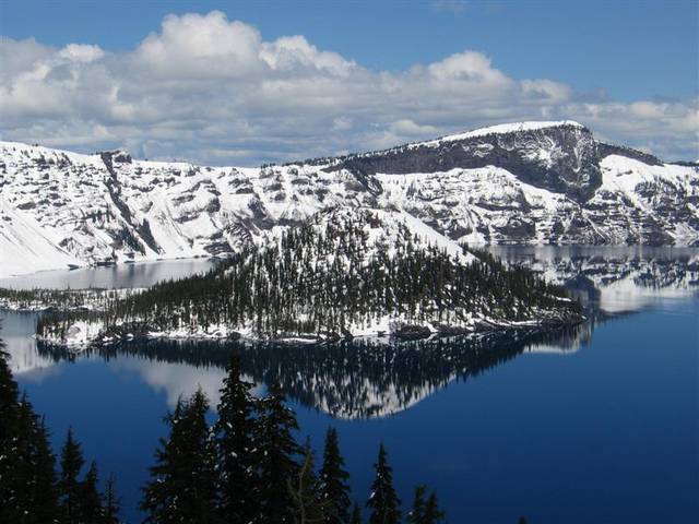 Crater Lake in the Cascade mountains.