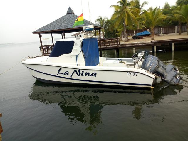 Cruise boat at Ada Foah