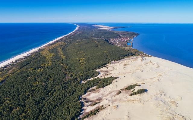 Curonian Spit in Kaliningrad Oblast: dunes, forest, and sea