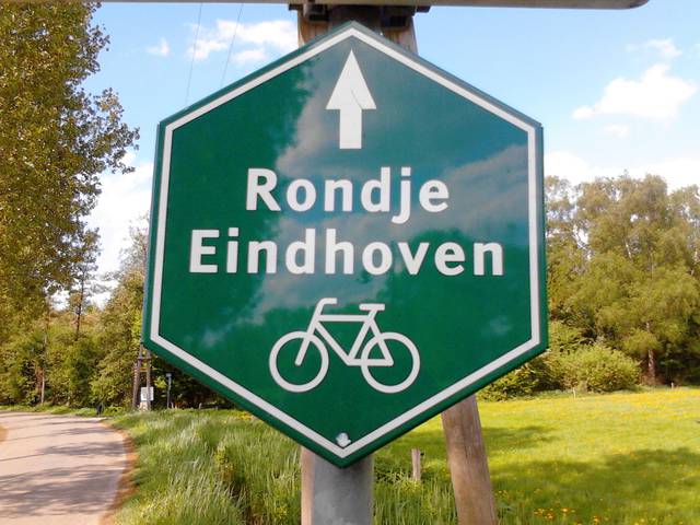 Direction sign Rondje Eindhoven