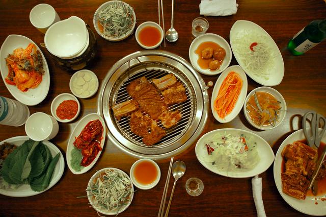 Galbi on the grill and the fixings around it