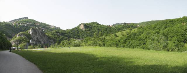 Dariva promenade through the Miljacka valley