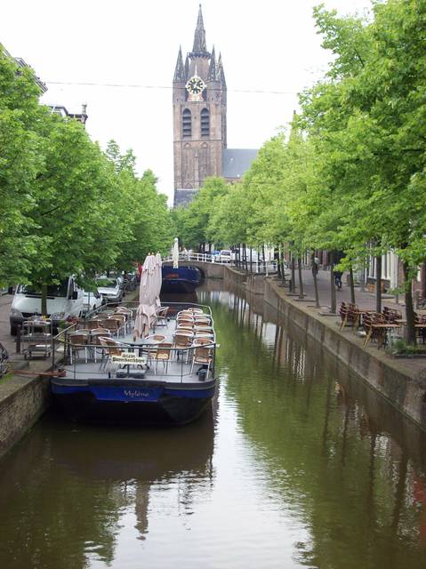 Oude Delft with terrace-boats