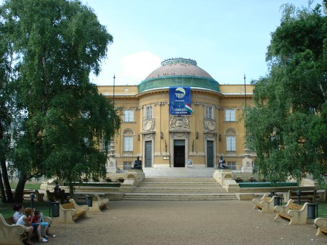 The Déri Museum, the largest museum in the city