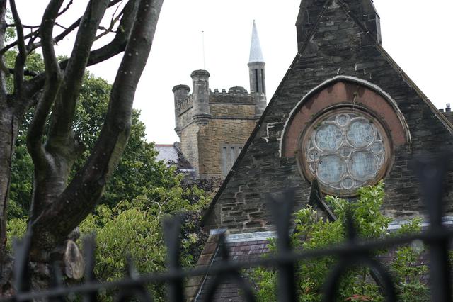 Churches in (London)Derry