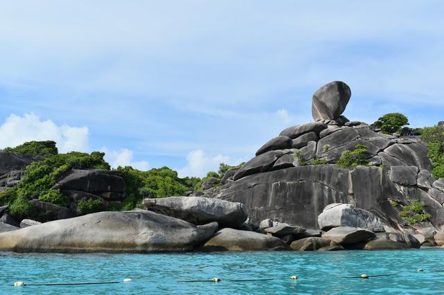 The most famous rock at the Similan Islands of Thailand. This beach and viewpoint are often visited by Similan diving tours and snorkelling and diving day trips.