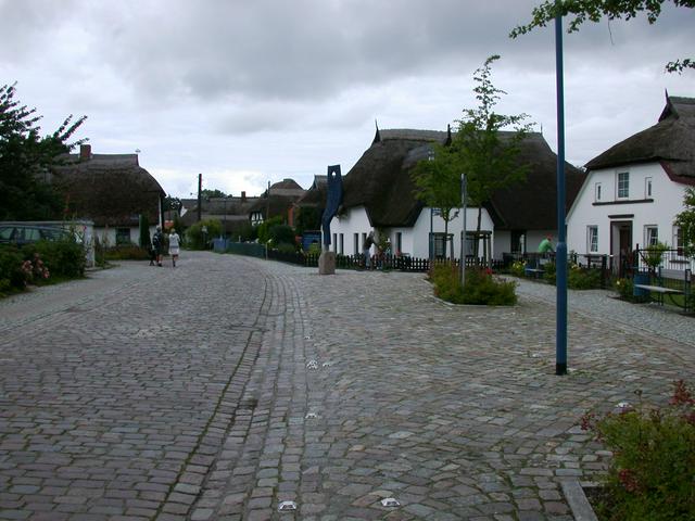 Dorfstraße in Wieck