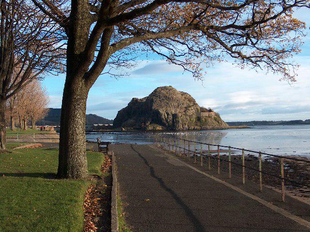 Dumbarton Rock, from Levengrove Park