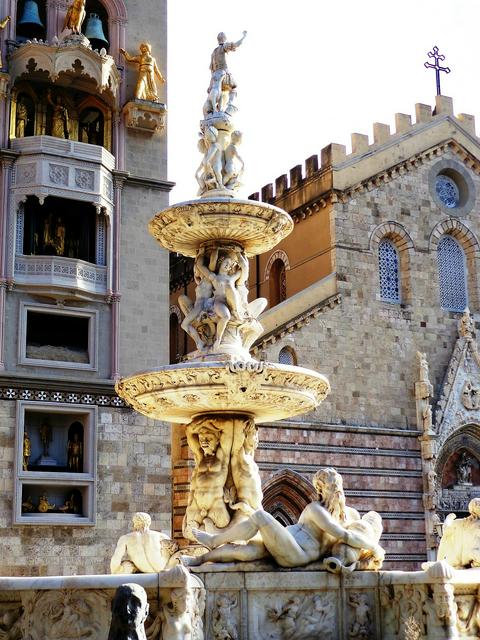 Fontana di Orione with Duomo and it's campanile in the background