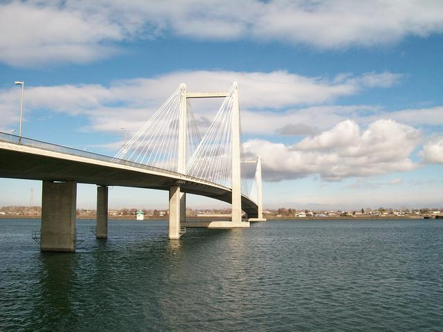 The Cable Bridge extending across the Columbia River and connecting Kennewick to Pasco.