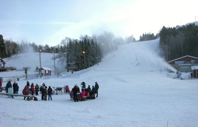 Ekebyhov is a hill with a great view of lake Mälaren, with Stockholm visible in the distance.