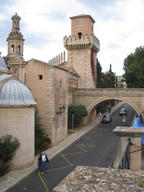 Pueblo Español architecture museum