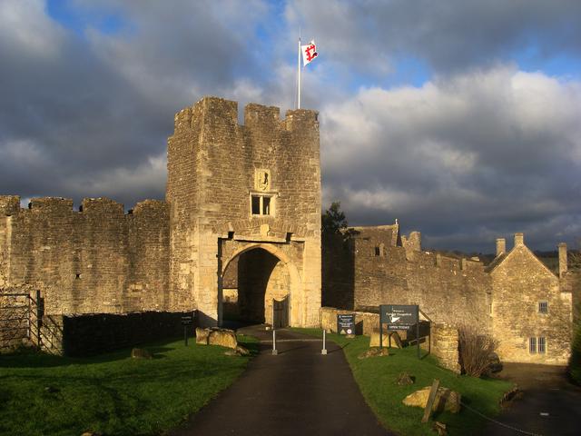 Eastern gatehouse of Farleigh Hungerford Castle