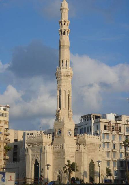 Qaed Ibrahim Mosque, near Ramleh station